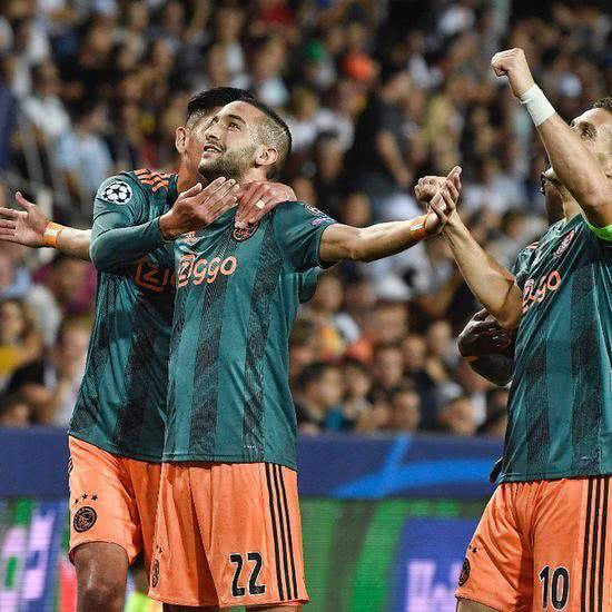 定性和信心 定性和信心